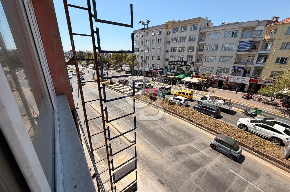 ATATÜRK CADDESİ ÜZERİ ZİLELİ İŞHANI SATILIK 2+1 İŞYERİ