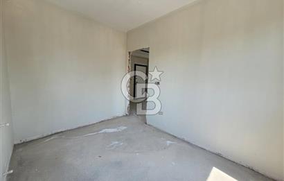 SARIÇAM GÜLTEPE'DE BULVAR ÜZERİ ÇİFT CEPHELİ 1+1 SATILIK DAİRE