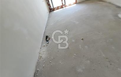 SARIÇAM GÜLTEPE'DE BULVAR ÜZERİ ÇİFT CEPHELİ 1+1 SATILIK DAİRE