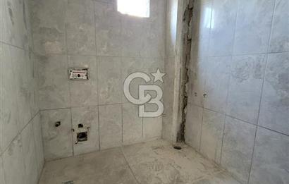 SARIÇAM GÜLTEPE'DE BULVAR ÜZERİ ÇİFT CEPHELİ 1+1 SATILIK DAİRE