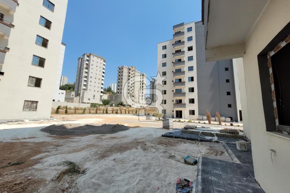 SARIÇAM GÜLTEPE'DE BULVAR ÜZERİ ÇİFT CEPHELİ 1+1 SATILIK DAİRE