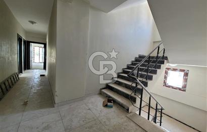 SARIÇAM GÜLTEPE'DE BULVAR ÜZERİ ÇİFT CEPHELİ 1+1 SATILIK DAİRE