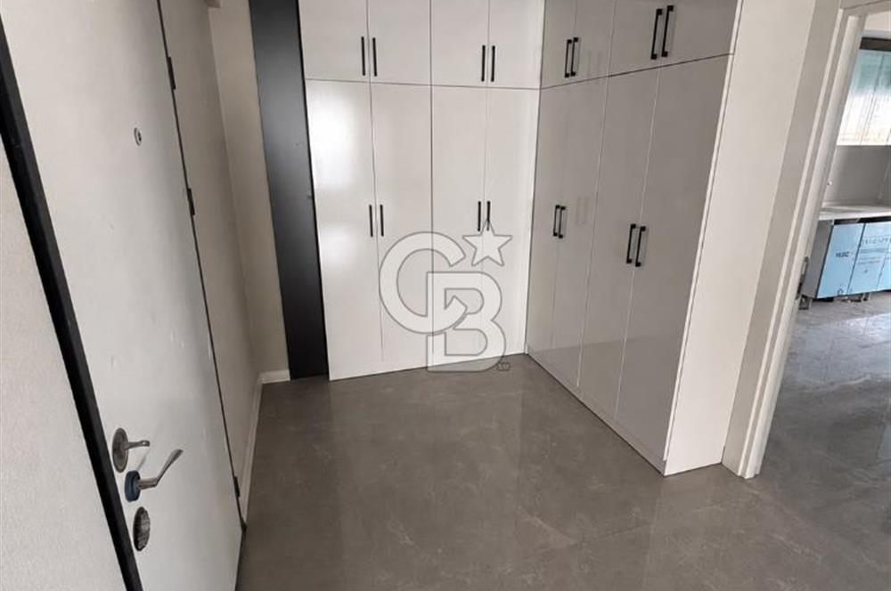 OVACIK'DA MİLLET BAHÇESİ KARŞISINDA, GENİŞ VE FERAH 4+1 DAİRE