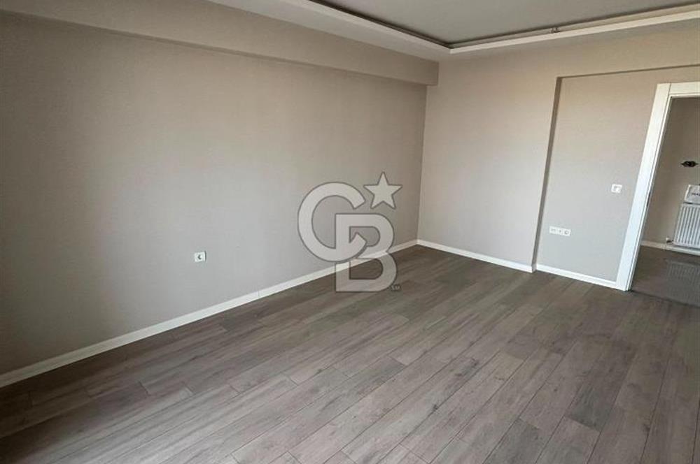 OVACIK'DA MİLLET BAHÇESİ KARŞISINDA, GENİŞ VE FERAH 4+1 DAİRE