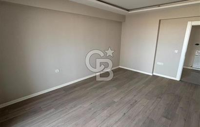 OVACIK'DA MİLLET BAHÇESİ KARŞISINDA, GENİŞ VE FERAH 4+1 DAİRE