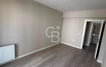 OVACIK'DA MİLLET BAHÇESİ KARŞISINDA, GENİŞ VE FERAH 4+1 DAİRE
