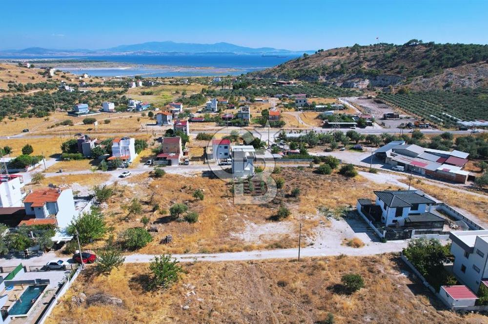 Çandarlı Mavikent'te Villa İmarlı 295m² Masrafsız Arsa