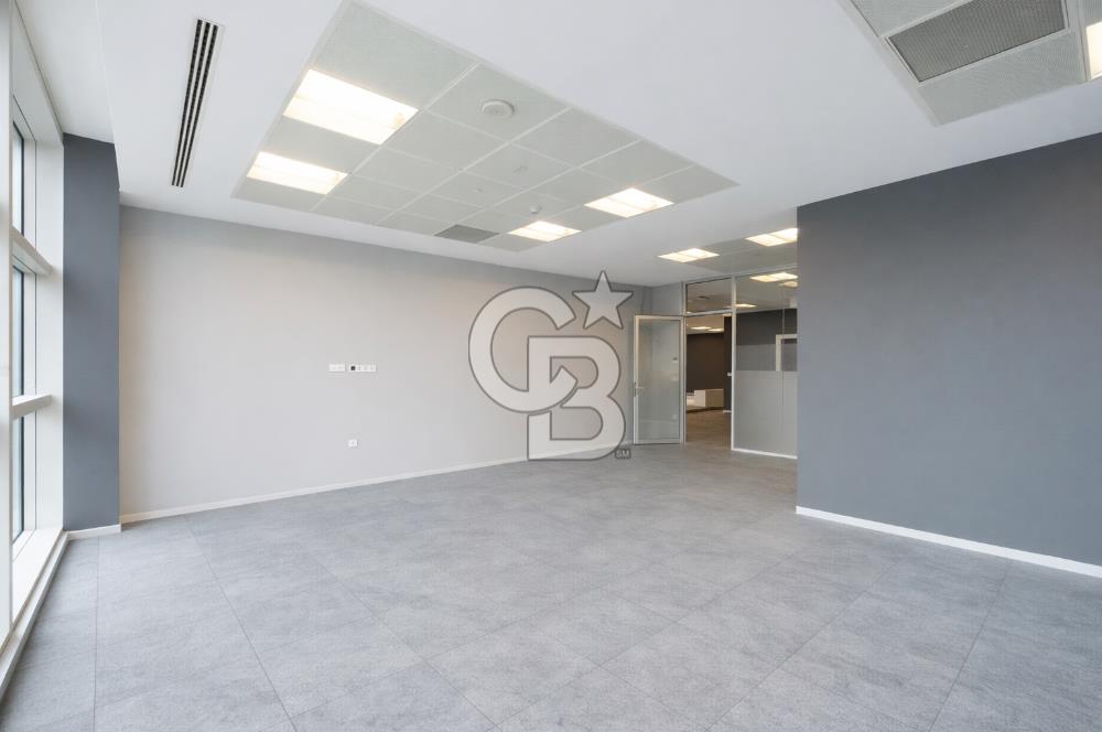Levent 193'te 475 m² Dekorasyonlu Kiralık Ofis