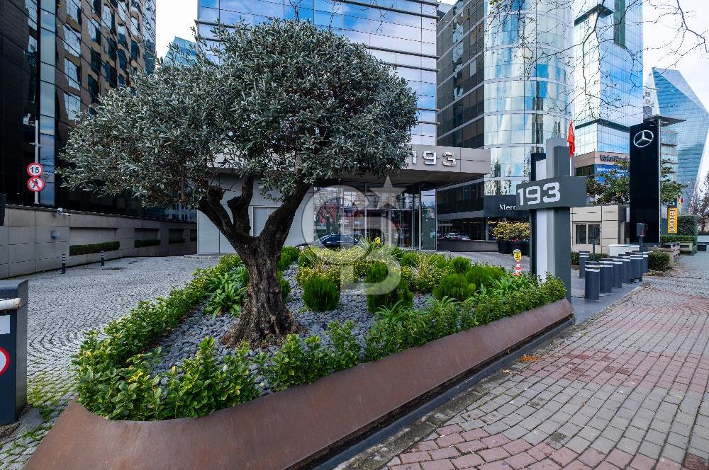 Levent 193'te 475 m² Dekorasyonlu Kiralık Ofis