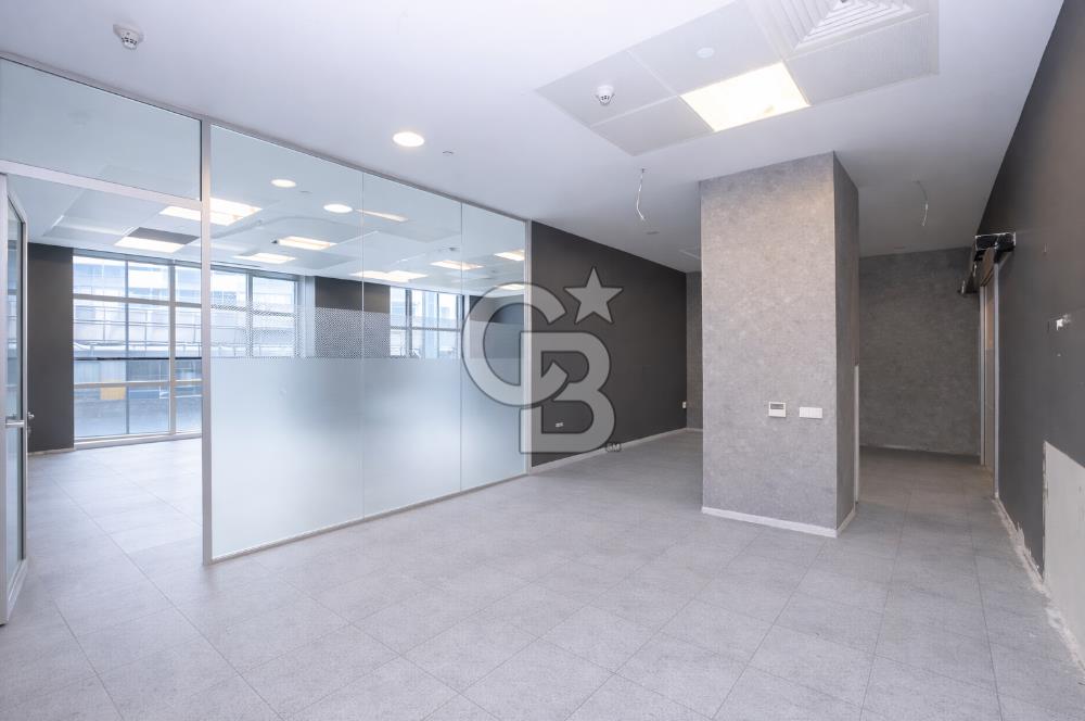 Levent 193'te 475 m² Dekorasyonlu Kiralık Ofis
