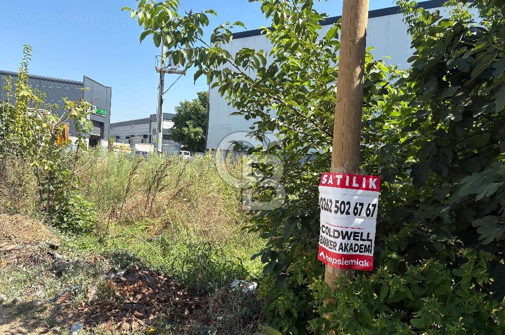 Karadenizliler Mahallesinde Satılık 700 m2 Depolama Arsası