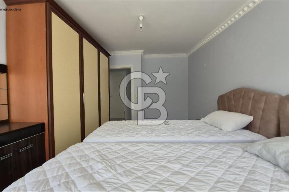 Market + Havuz + Asansör SİTE İÇİNDE Ön cephe 3+1 Dubleks Daire