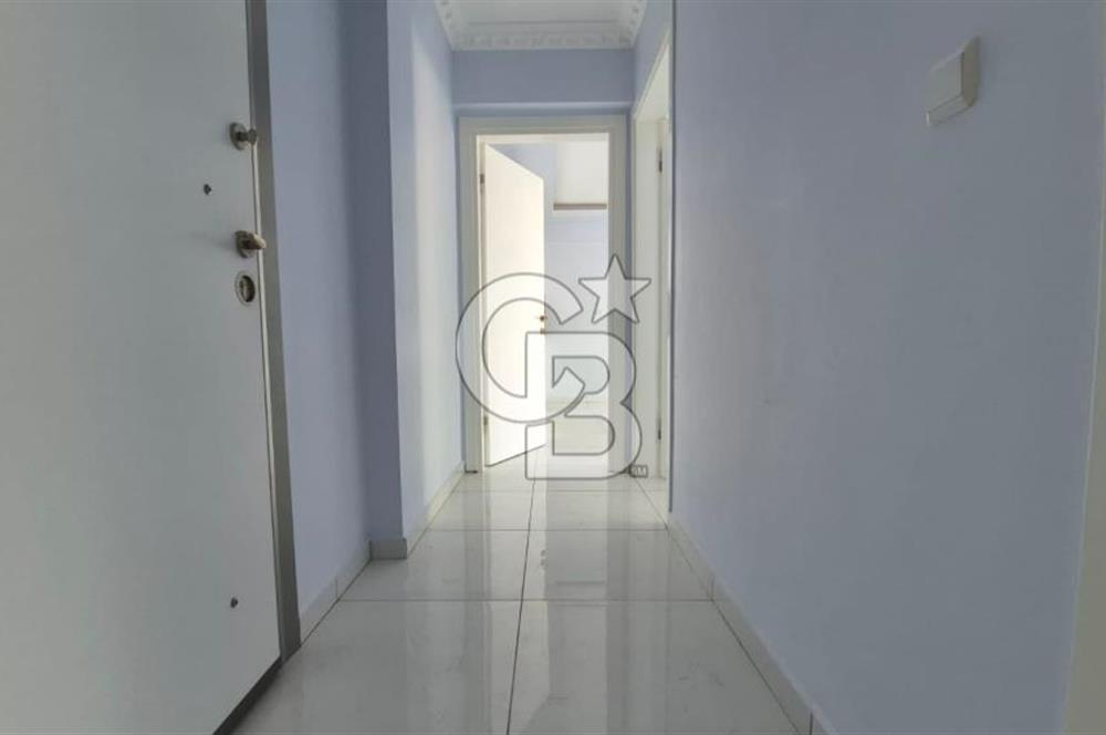 Asansörlü Havuzlu Ön cephe ara kat 6 yaşında 2+1 Daire