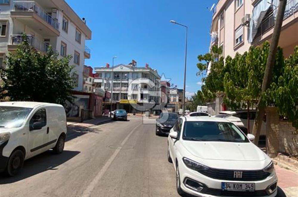Kepez’de Cadde Yakını 300 m² 3 Katlı Bahçe Kullanımlı Dükkan