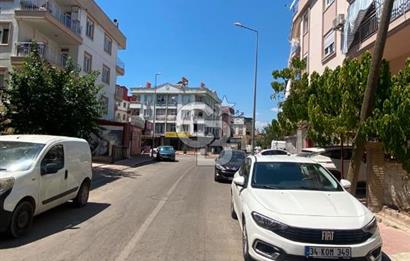 Kepez’de Cadde Yakını 300 m² 3 Katlı Bahçe Kullanımlı Dükkan