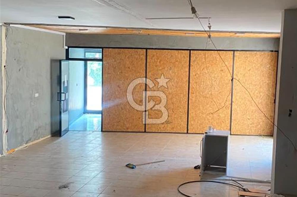 Kepez’de Cadde Yakını 300 m² 3 Katlı Bahçe Kullanımlı Dükkan