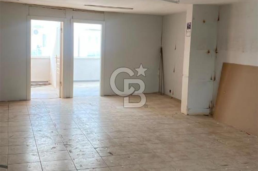 Kepez’de Cadde Yakını 300 m² 3 Katlı Bahçe Kullanımlı Dükkan