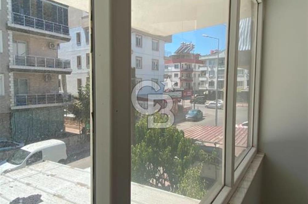 Kepez’de Cadde Yakını 300 m² 3 Katlı Bahçe Kullanımlı Dükkan