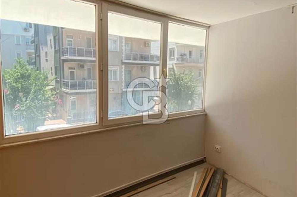 Kepez’de Cadde Yakını 300 m² 3 Katlı Bahçe Kullanımlı Dükkan