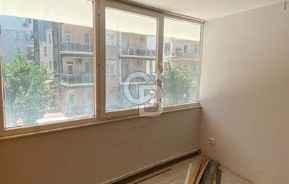 Kepez’de Cadde Yakını 300 m² 3 Katlı Bahçe Kullanımlı Dükkan