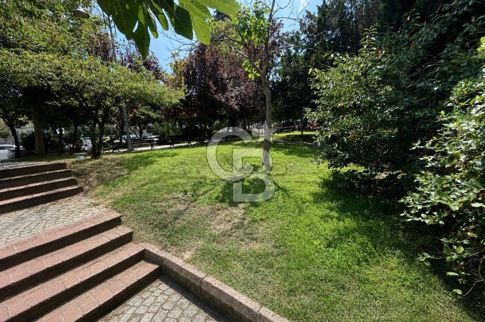 ÜSKÜDAR ZEYNEP KAMİL'DE MERKEZİ KONUMDA DÖNÜŞÜM POTANSİYELLİ