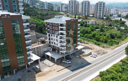 CB LİKA'DAN YILDIZLI ANA YOL ÜZERİ SATILIK DÜKKANLAR
