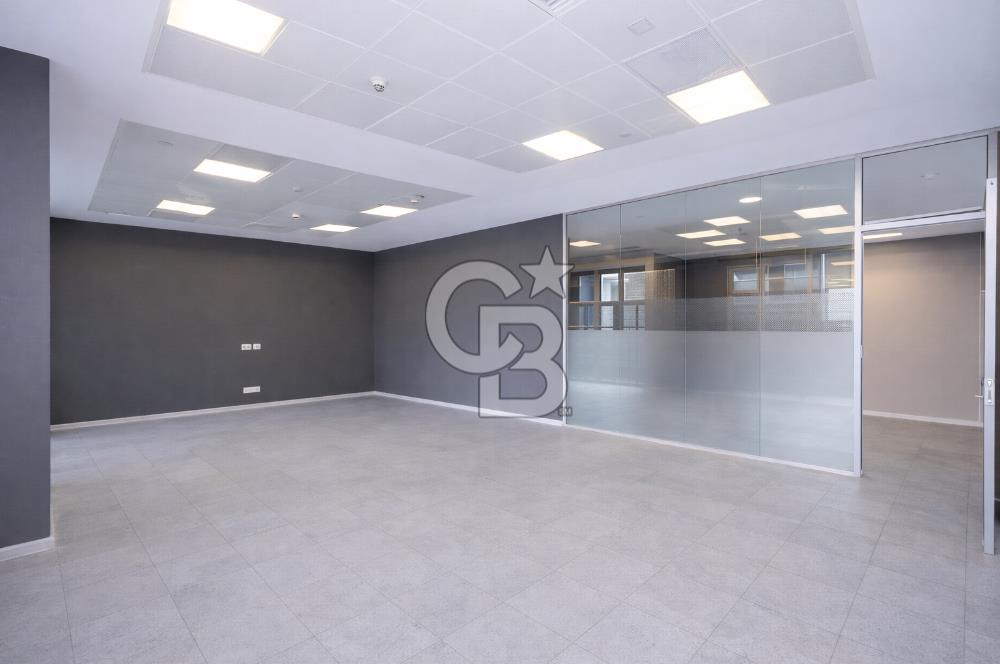 Levent 193'te 475 m² Dekorasyonlu Kiralık Ofis