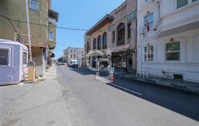 SARIYER BÜYÜKDEREDE ASLINA SADIK KALINARAK YENİLENMİŞ TARİHİ EV