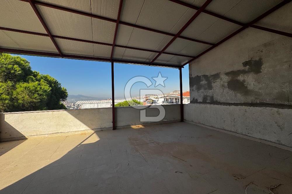 Bornova atatürk mahallesinde satılık villa