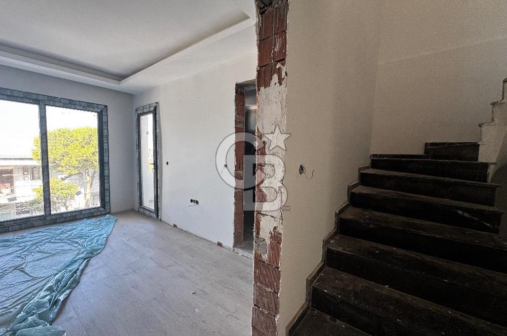 Bornova atatürk mahallesinde satılık villa
