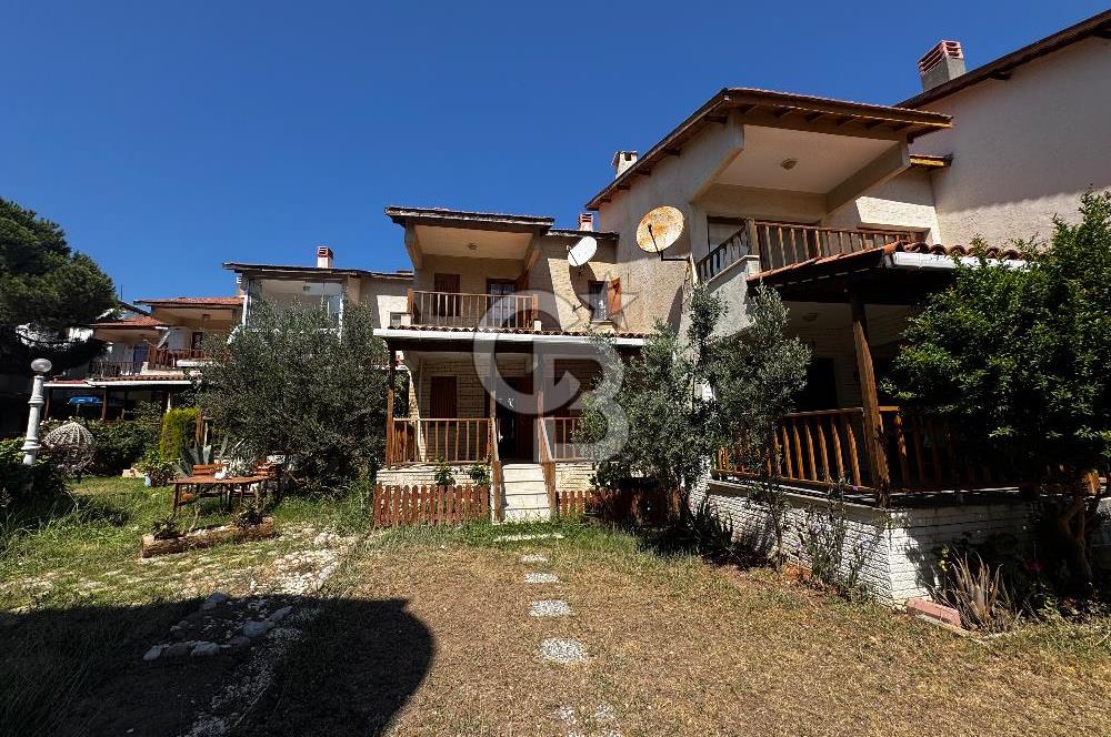 İzmir foça da satılık 3+1 villa 