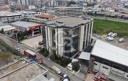 1.000 M2 KDV'Lİ KİRALIK İSKANLI PLAZA KATI