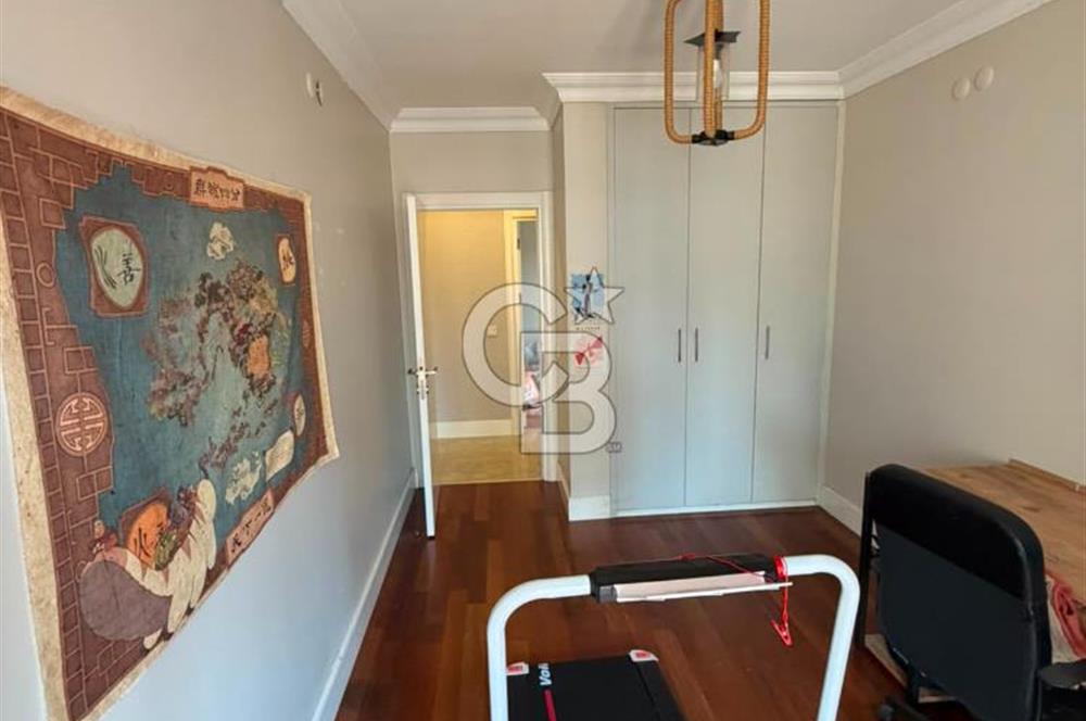 Ataşehir'de Site İçerisinde Eksiksiz Yenilenmiş 3+1 Kiralık