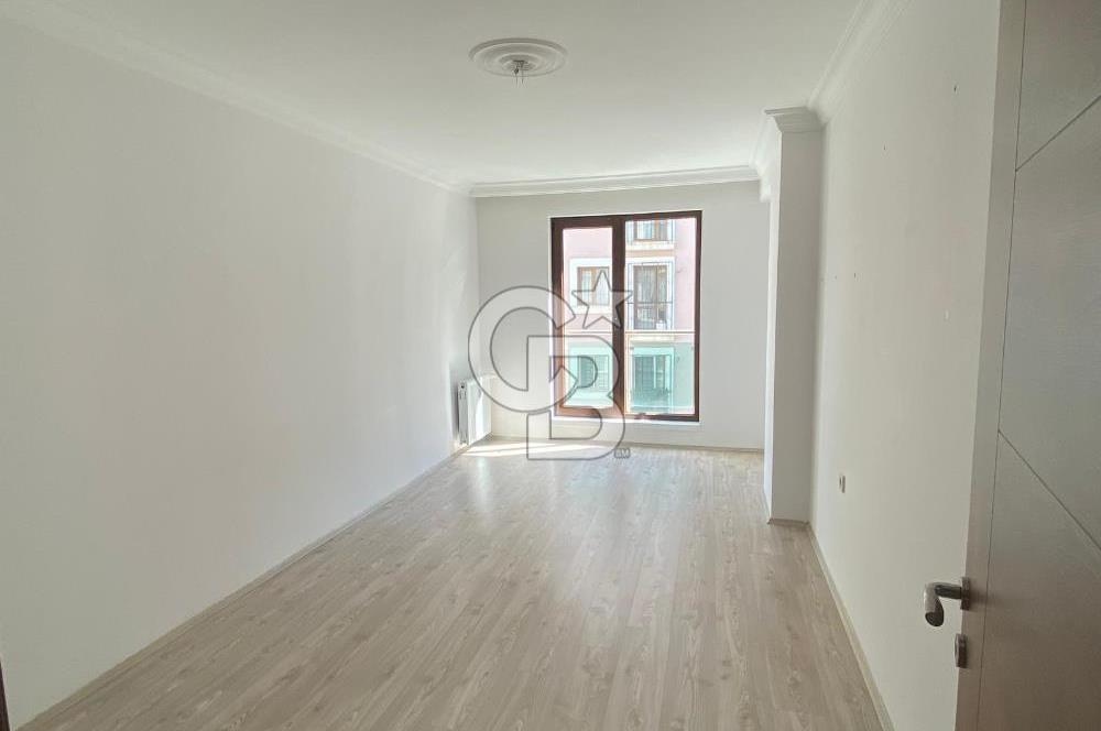 GOP ANA CADDE'YE YAKIN MESAFEDE KİRALIK 3+1 DAİRE