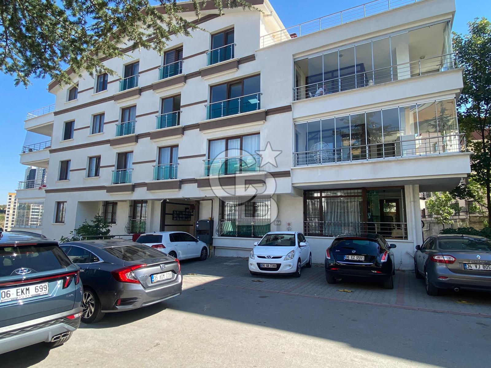 GOP ANA CADDE'YE YAKIN MESAFEDE KİRALIK 3+1 DAİRE