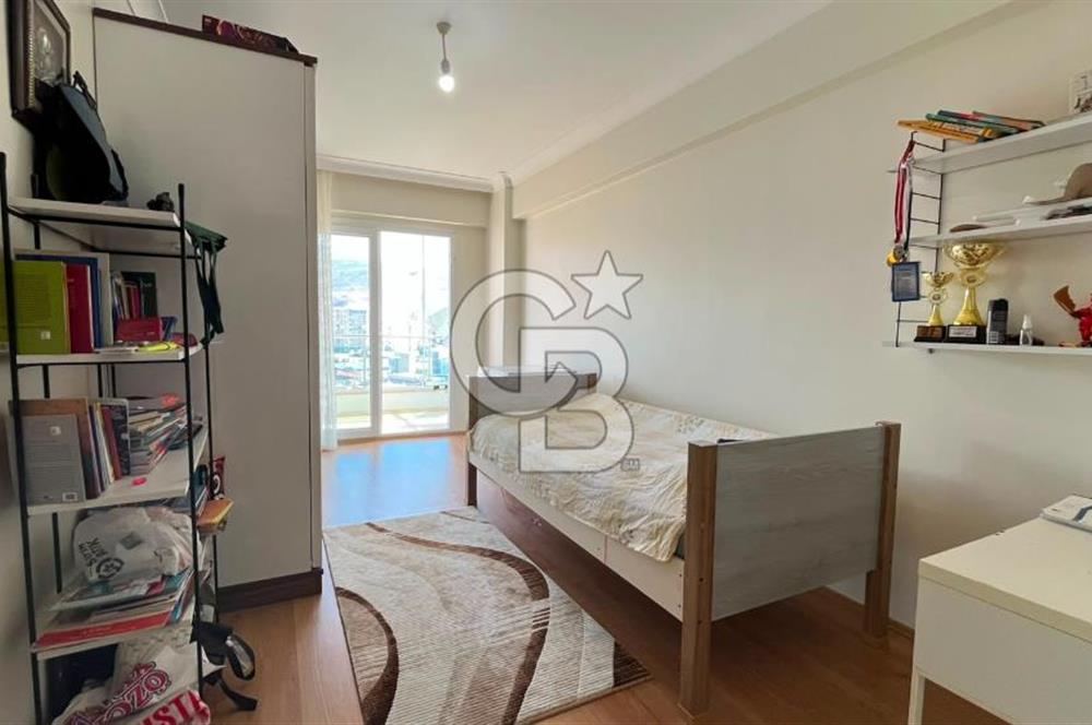 Bayraklı Ciritoğlu Bartu Sitesi'nde 3+1 160 m² Kiralık Daire