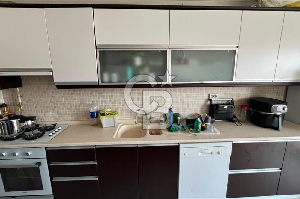 Bayraklı Ciritoğlu Bartu Sitesi'nde 3+1 160 m² Kiralık Daire