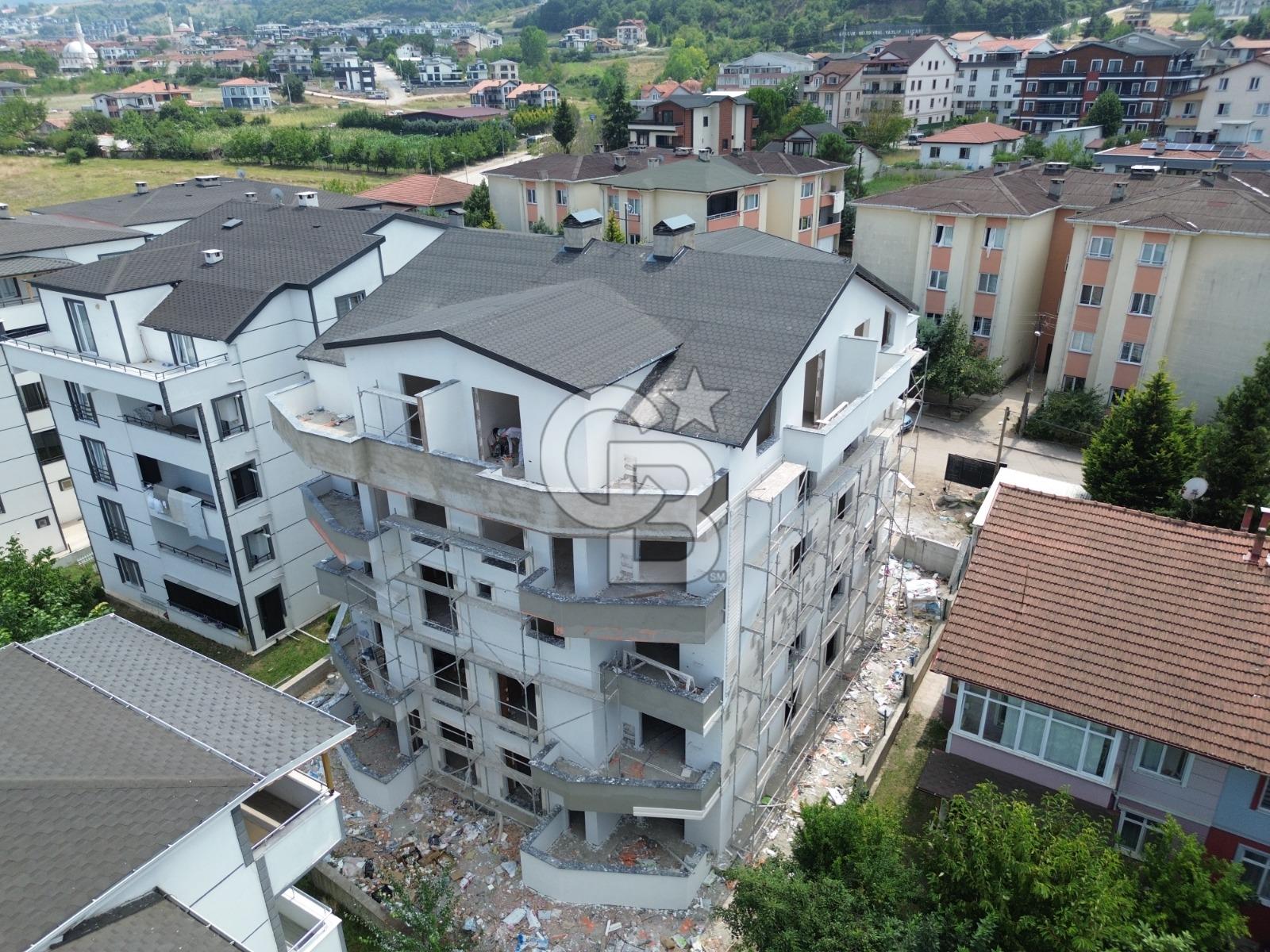 CB Envoy Gölcük Yazlık Mahallesi'nde 2+1 Satılık Arakat Daire