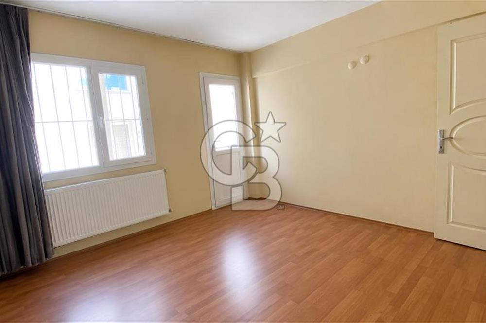 BUCA KURUÇEŞME'DE 2+1 SATILIK DAİRE