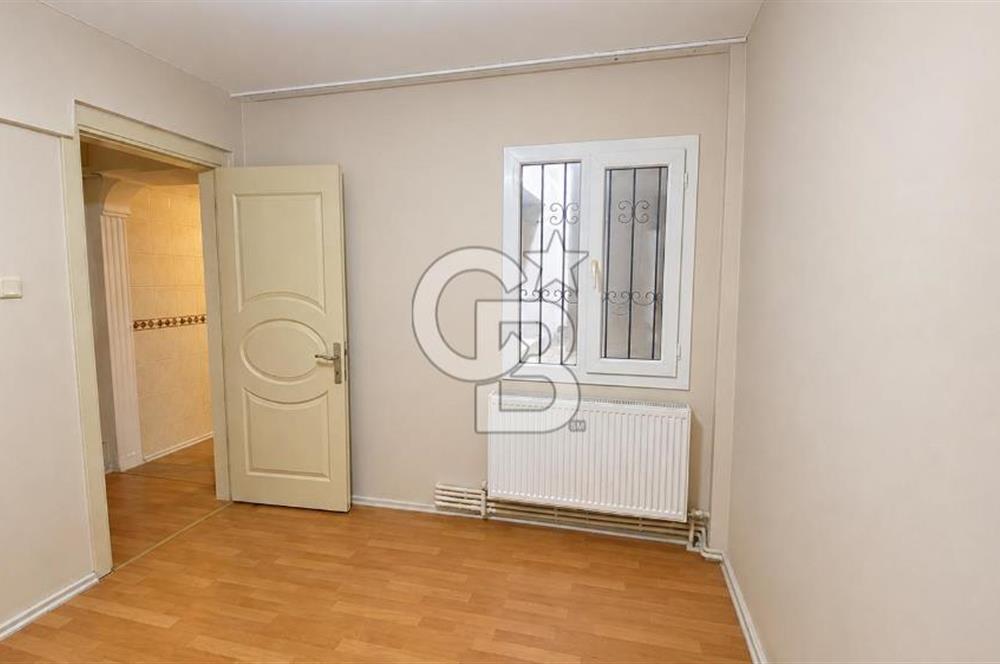 BUCA KURUÇEŞME'DE 2+1 SATILIK DAİRE