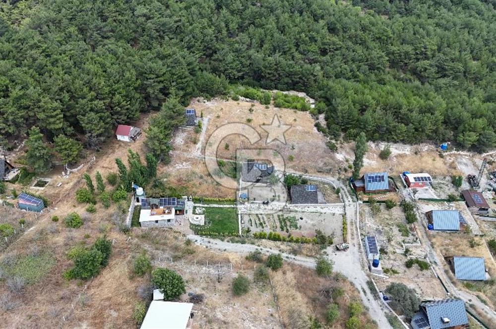BORNOVA YAKAKÖY 350 M2 HİSSELİ ARSA