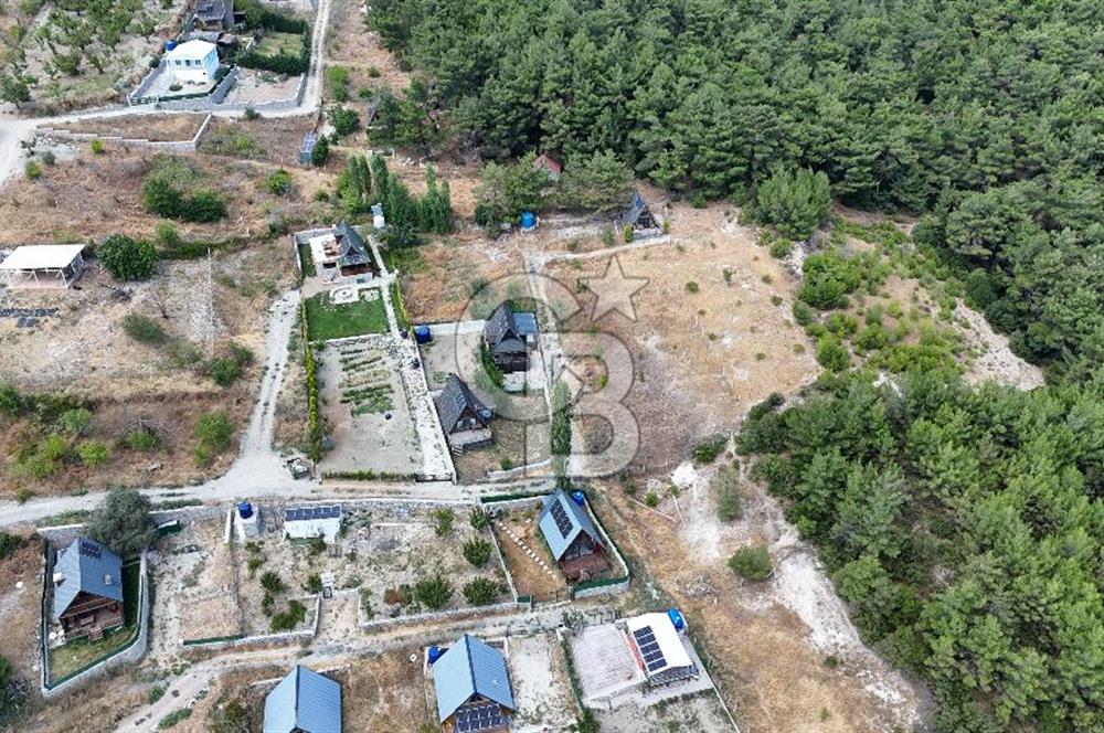 BORNOVA YAKAKÖY 350 M2 HİSSELİ ARSA