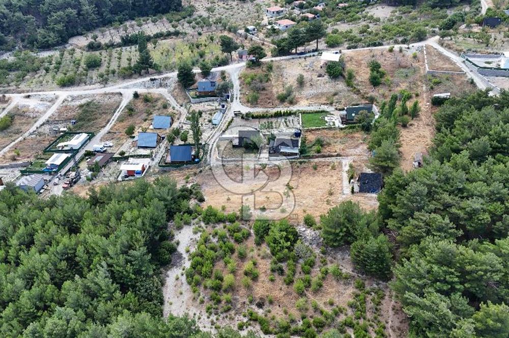 BORNOVA YAKAKÖY 350 M2 HİSSELİ ARSA