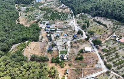 BORNOVA YAKAKÖY 350 M2 HİSSELİ ARSA