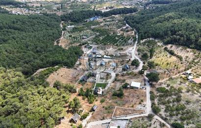 BORNOVA YAKAKÖY 350 M2 HİSSELİ ARSA