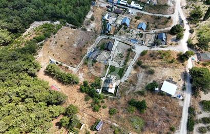 BORNOVA YAKAKÖY 350 M2 HİSSELİ ARSA
