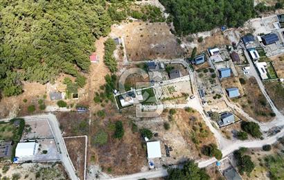 BORNOVA YAKAKÖY 350 M2 HİSSELİ ARSA