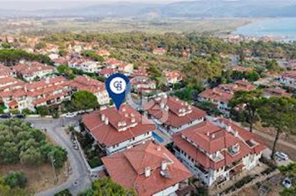 Muğla Ula Akyaka'da  Havuzlu ve Deniz Manzaralı Satılık Dubleks Ev 