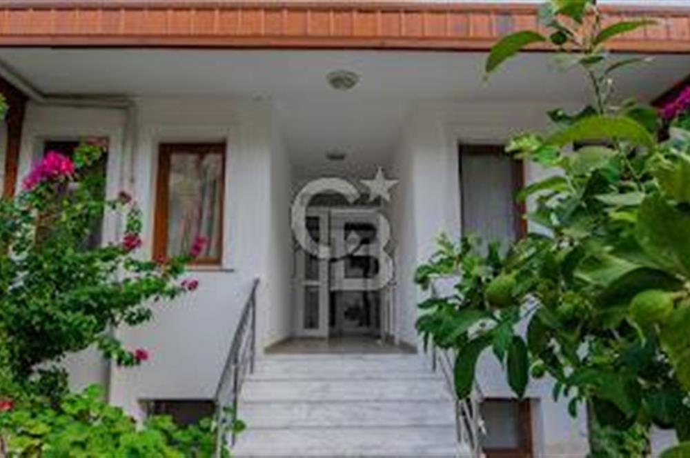 Muğla Ula Akyaka'da  Havuzlu ve Deniz Manzaralı Satılık Dubleks Ev 