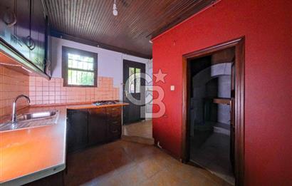 Fırsat Satılık Emirgan Sahile Yakın Bahçeli Müstakil Ev ve 53 m² Arsa